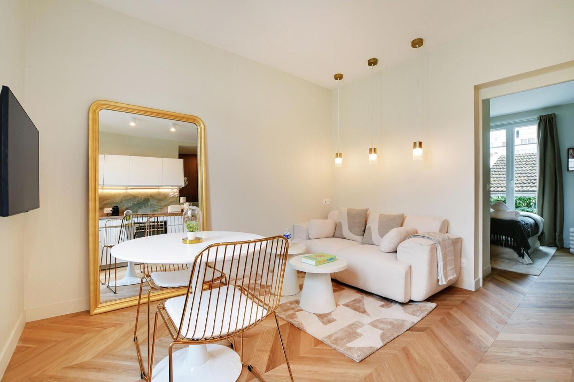 Suite Deluxe 1 By Les Maisons De Charloc Homes Boulogne-Billancourt Extérieur photo