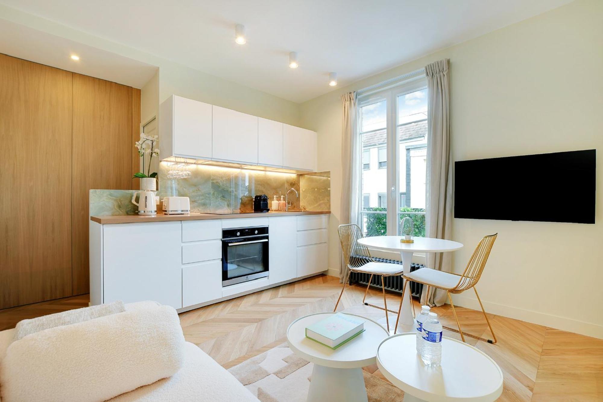 Suite Deluxe 1 By Les Maisons De Charloc Homes Boulogne-Billancourt Extérieur photo